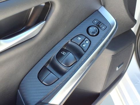 Used 2023 Nissan Sentra SR w/ SR Premium Package image 13