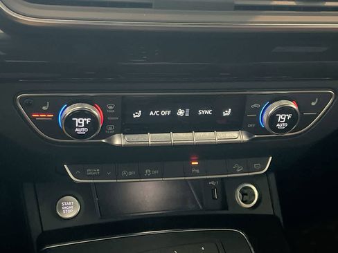 Used 2020 Audi Q5 2.0T Premium w/ Convenience Package image 19