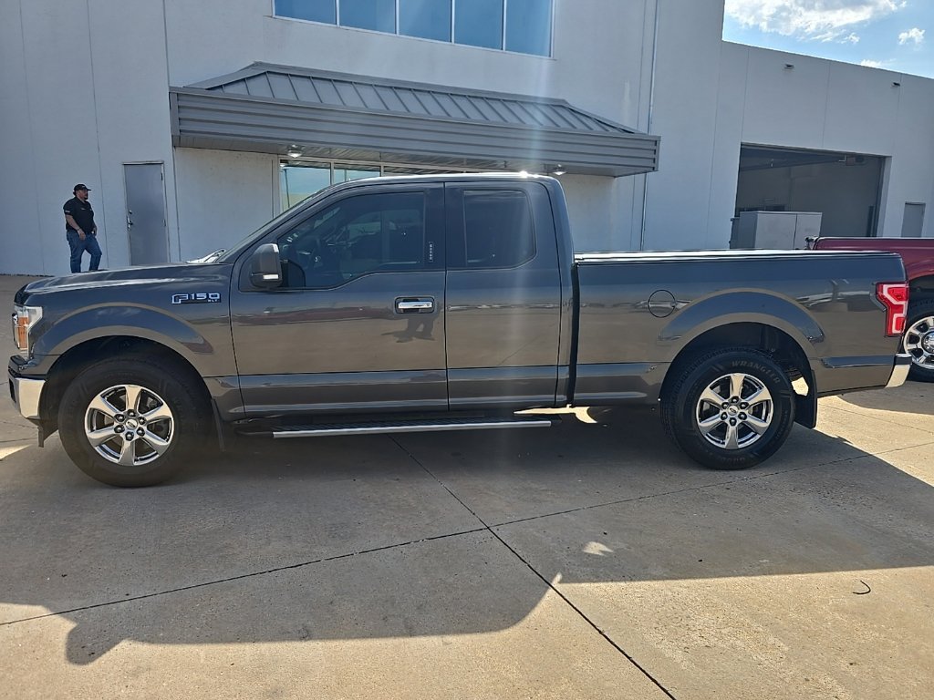 Used 2018 Ford F150 XLT w/ Equipment Group 301A Mid RWD image 3