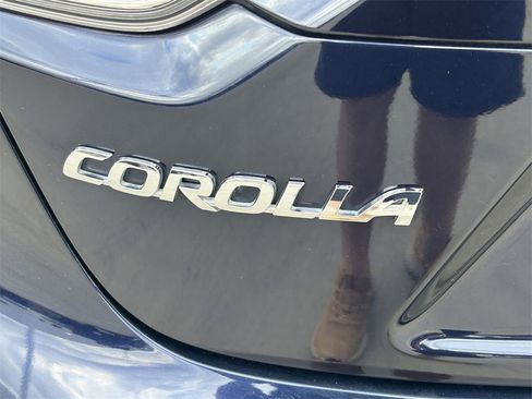 Used 2022 Toyota Corolla LE image 10
