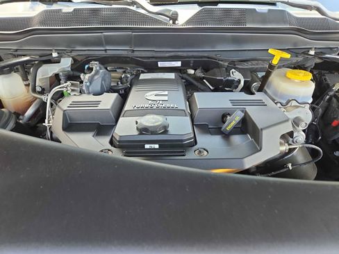 Used 2020 RAM 3500 Laramie AWD/4WD image 17