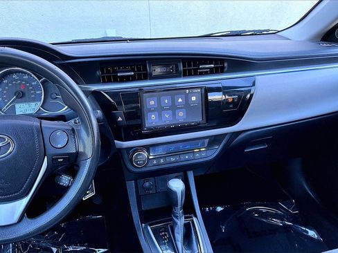 Used 2014 Toyota Corolla LE image 9