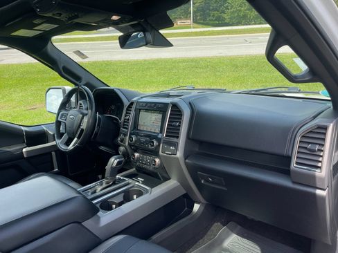 Used 2018 Ford F150 Raptor w/ Equipment Group 802A Luxury AWD/4WD image 17