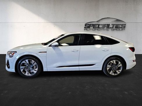 Used 2023 Audi e-tron Premium w/ Convenience Plus Package image 7