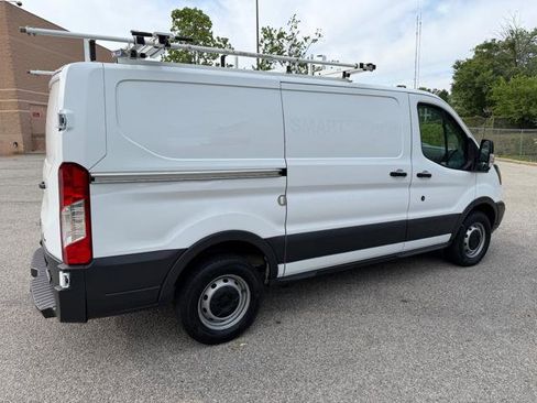 Used 2018 Ford Transit 250 130 Low Roof RWD image 40