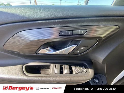 Used 2023 GMC Terrain SLT w/ Elevation Edition AWD/4WD image 27