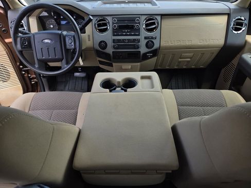 Used 2011 Ford F250 XLT w/ XLT Interior Pkg RWD image 23