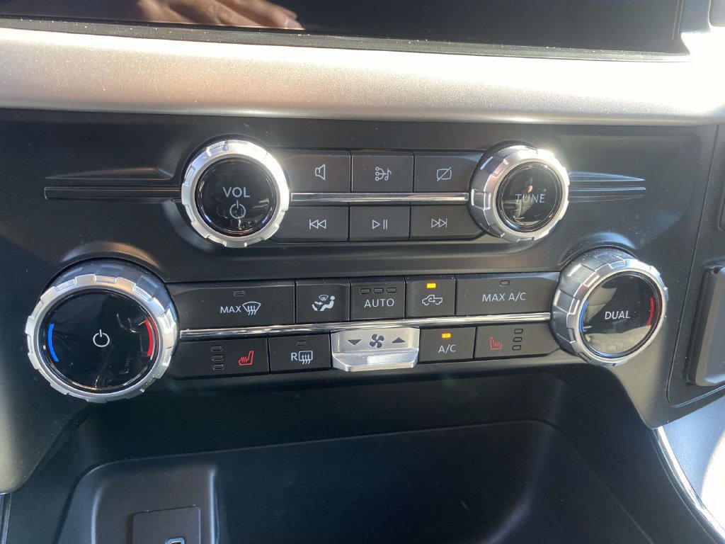 Used 2023 Ford F150 Lightning XLT AWD/4WD image 26