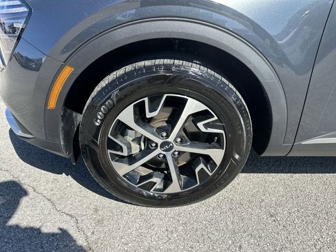 Used 2024 Kia Sportage EX image 10