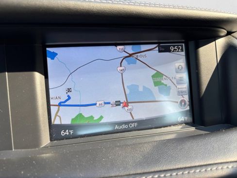 Used 2018 INFINITI QX30 Premium w/ Cargo Package image 16