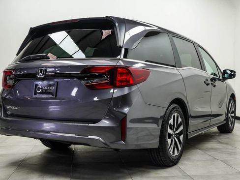 Used 2025 Honda Odyssey EX-L image 12