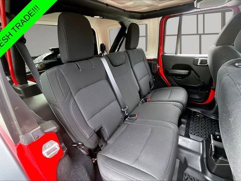 Used 2018 Jeep Wrangler Unlimited Sport S AWD/4WD image 22