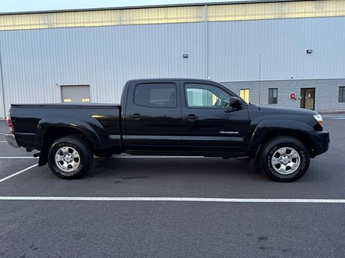 Used 2010 Toyota Tacoma V6 4x4 4dr Double Cab 6.1 ft S image 6