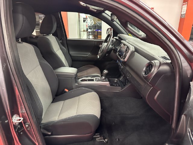 Certified 2022 Toyota Tacoma TRD Sport AWD/4WD image 14