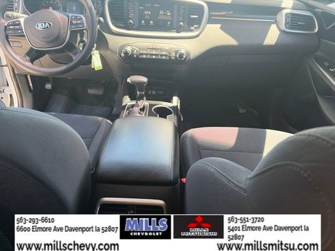 Used 2020 Kia Sorento FWD V6 image 24