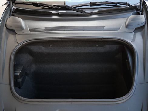 Used 2025 Porsche 911 Carrera image 23