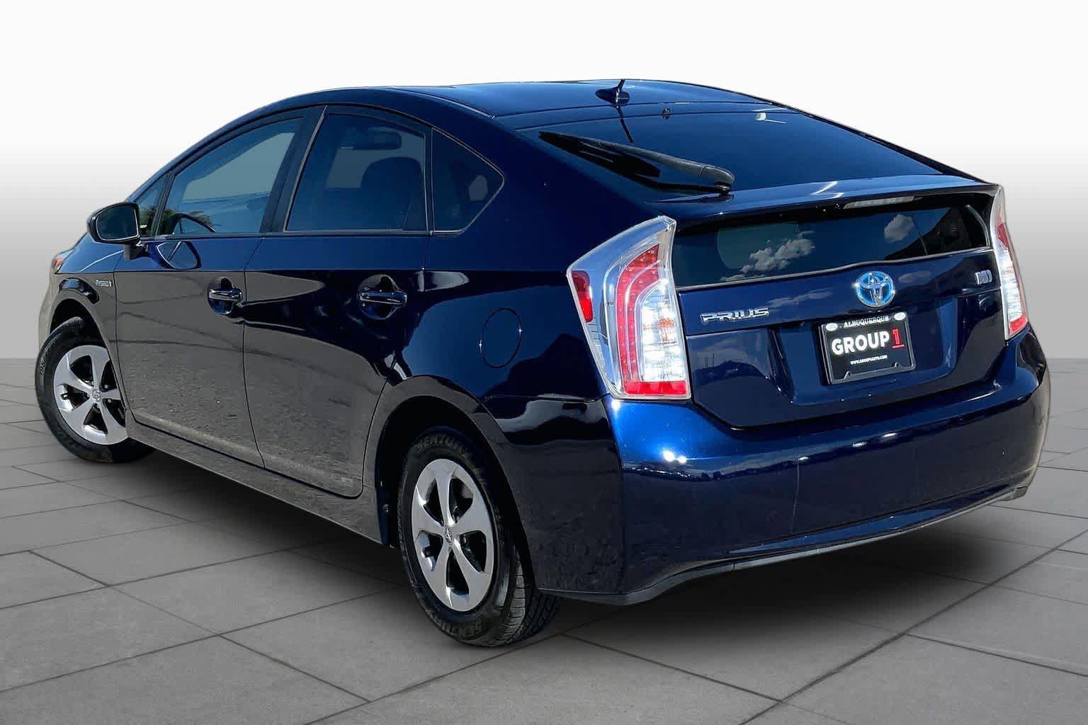 Used 2014 Toyota Prius Three FWD image 11