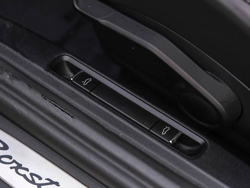 Used 2015 Porsche Boxster GTS image 40