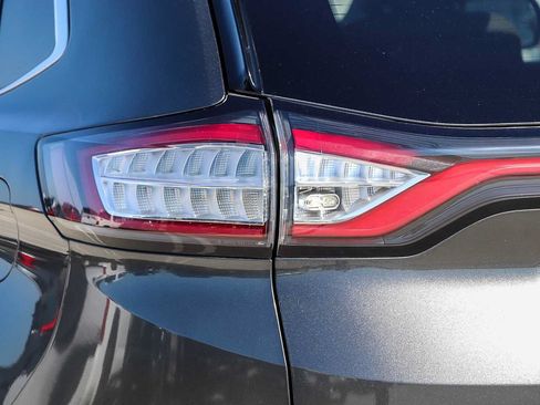 Used 2016 Ford Edge Titanium w/ Class II Trailer Tow Package AWD/4WD image 9