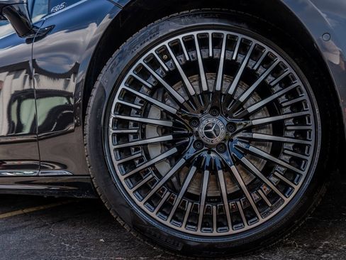 Used 2023 Mercedes-Benz EQS 580 4MATIC Sedan image 30