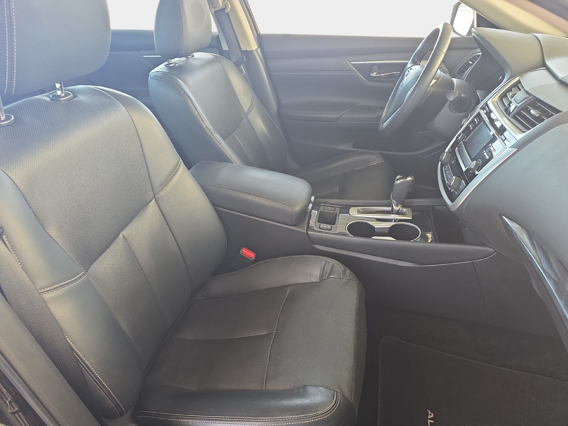 Used 2018 Nissan Altima 2.5 SL FWD image 10