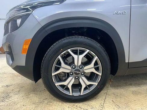 Used 2022 Kia Seltos EX AWD/4WD image 20