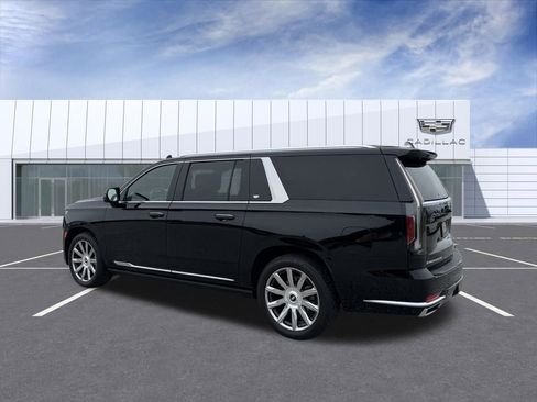 Certified 2024 Cadillac Escalade ESV Premium Luxury Platinum AWD/4WD image 4
