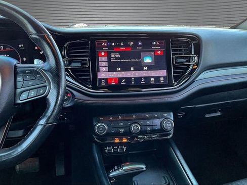 Used 2023 Dodge Durango R/T AWD/4WD image 9