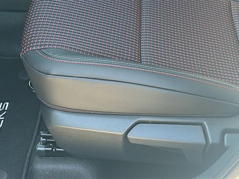 New 2026 Nissan Kicks SR image 12