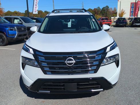 New 2026 Nissan Rogue Platinum w/ Platinum Premium Package AWD/4WD image 9