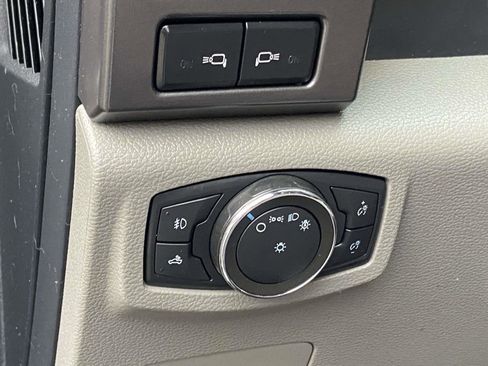 Used 2022 Ford F250 XLT w/ XLT Premium Package image 8