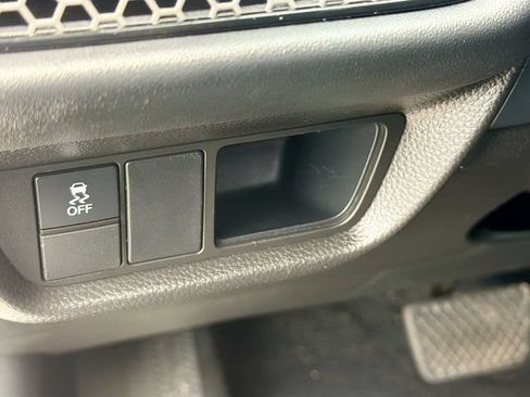 Used 2025 Honda HR-V Sport image 10