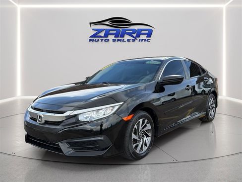 Used 2018 Honda Civic EX image 3