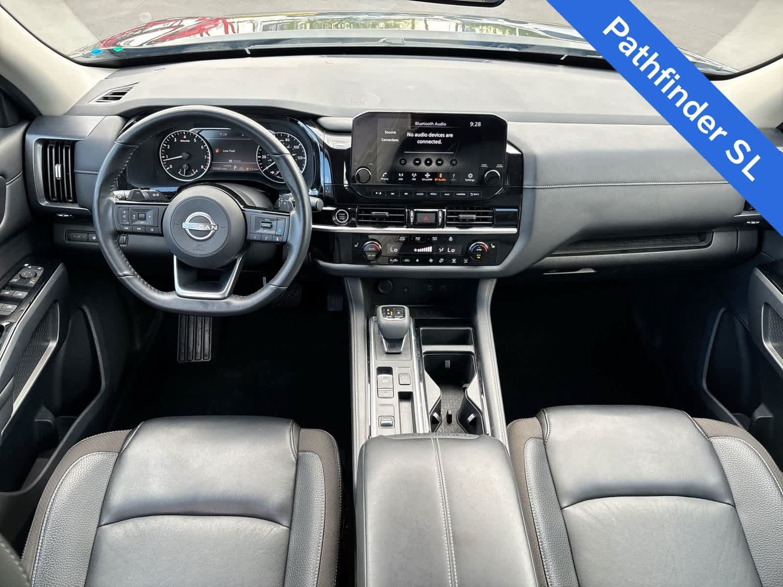 Used 2024 Nissan Pathfinder SL w/ Black Appearance Package FWD image 14