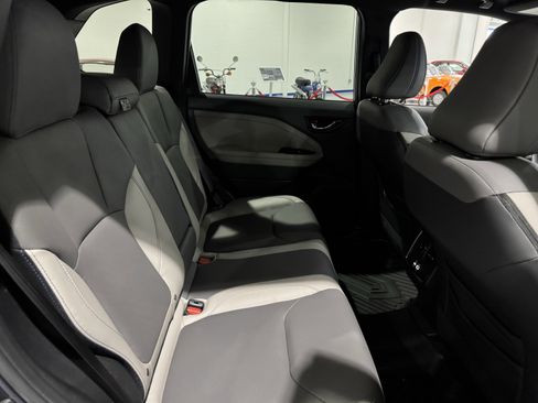 Used 2025 Subaru Forester Limited image 35
