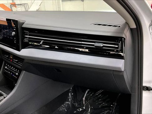 New 2026 Volkswagen Jetta SE image 26