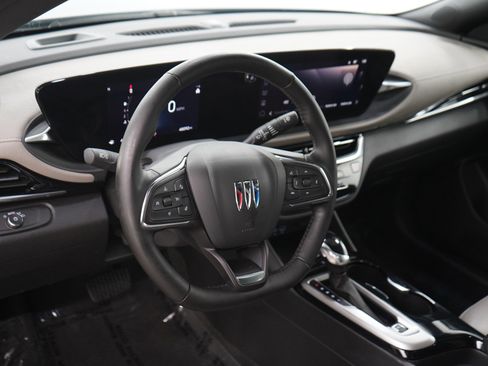 Used 2024 Buick Envista Avenir FWD image 21