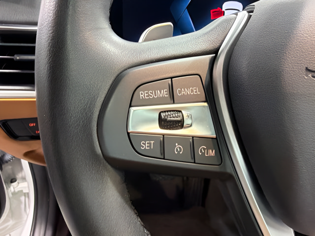 Used 2024 BMW 330i Sedan w/ Convenience Package RWD image 18