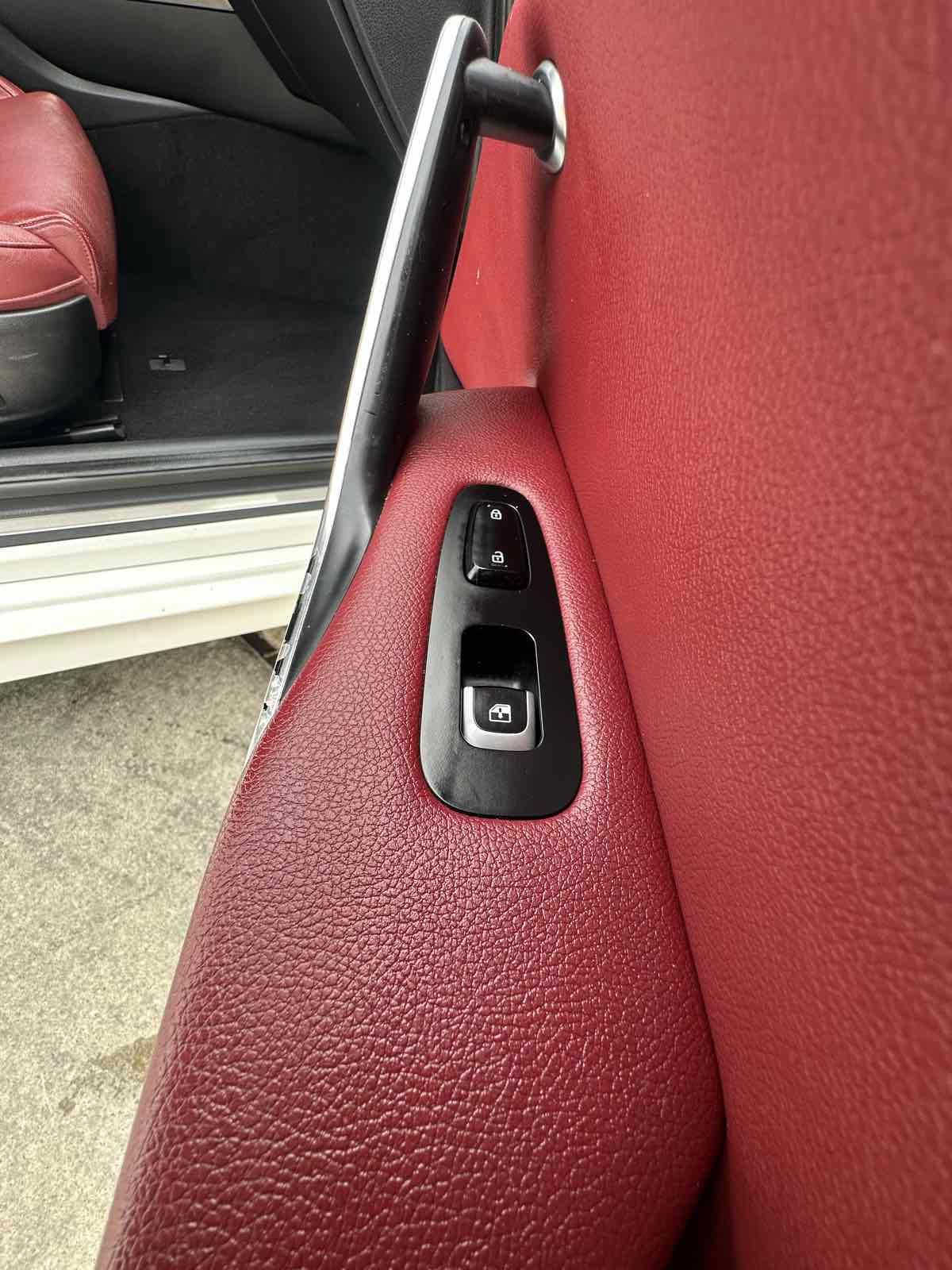 Used 2019 Kia Stinger GT RWD image 32