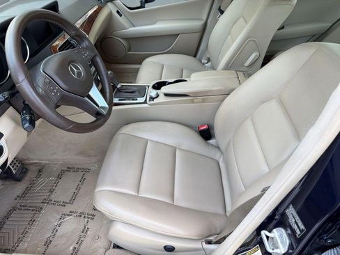 Used 2012 Mercedes-Benz C 300 4MATIC Sedan image 5