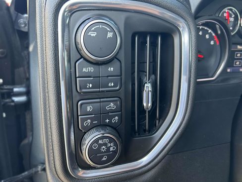 Used 2019 Chevrolet Silverado 1500 LT Trail Boss AWD/4WD image 21