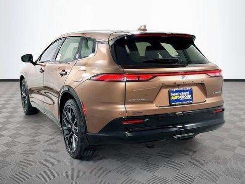 New 2025 Toyota Crown Signia image 22