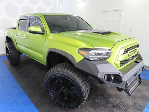 Used 2022 Toyota Tacoma TRD Pro AWD/4WD image 5