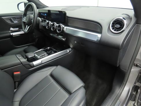 Certified 2022 Mercedes-Benz GLB 250 image 15