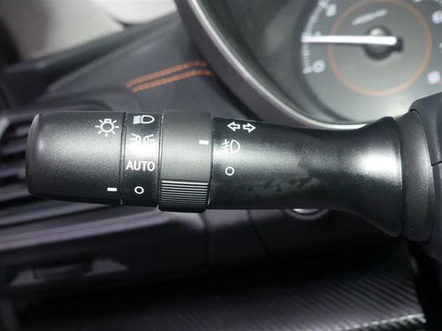 Used 2023 Subaru Crosstrek 2.0i Premium image 33