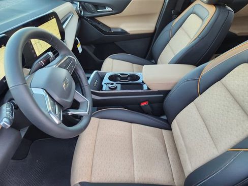 New 2026 Chevrolet Equinox ACTIV w/ Convenience Package III FWD image 28