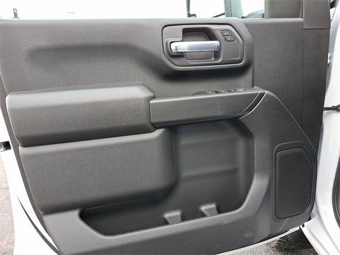 New 2026 Chevrolet Silverado 2500 Custom w/ Custom Convenience Package image 8