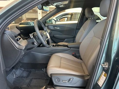 New 2026 Audi Q3 quattro 2.0T AWD/4WD image 9