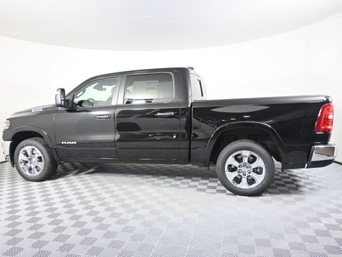 Used 2025 RAM 1500 Big Horn AWD/4WD image 3
