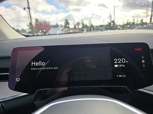 Used 2025 Volvo EX90 Ultra image 25